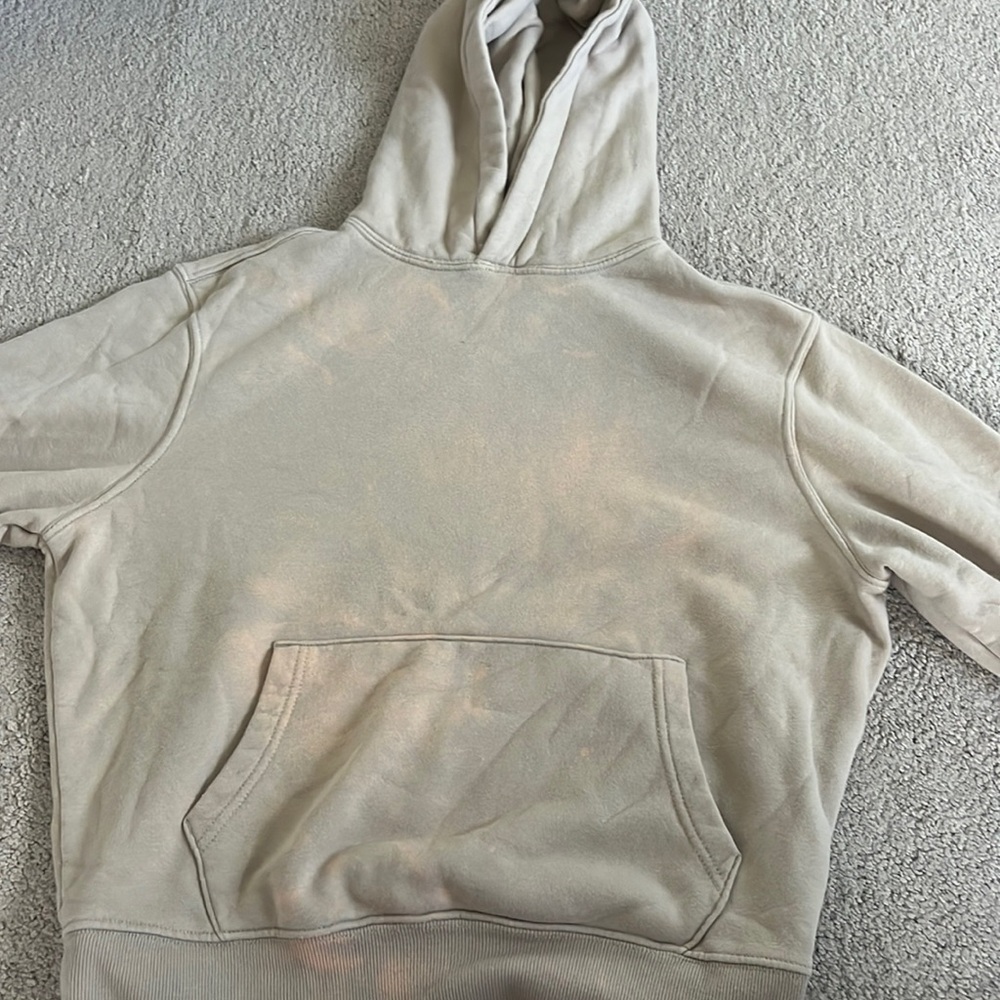 Tan sweatshirt
